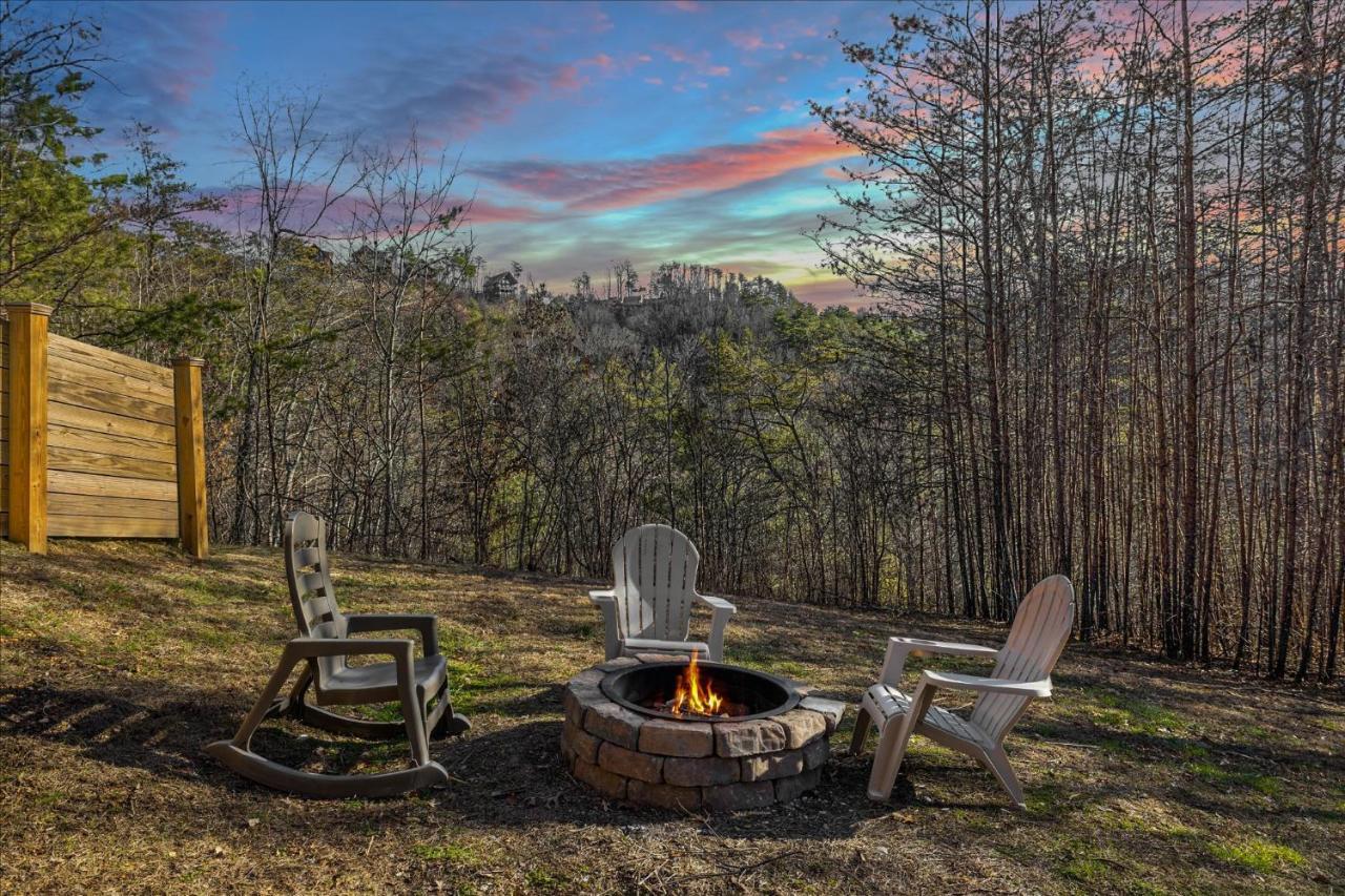 Peace Of Mind Cabin Sevierville Exterior photo