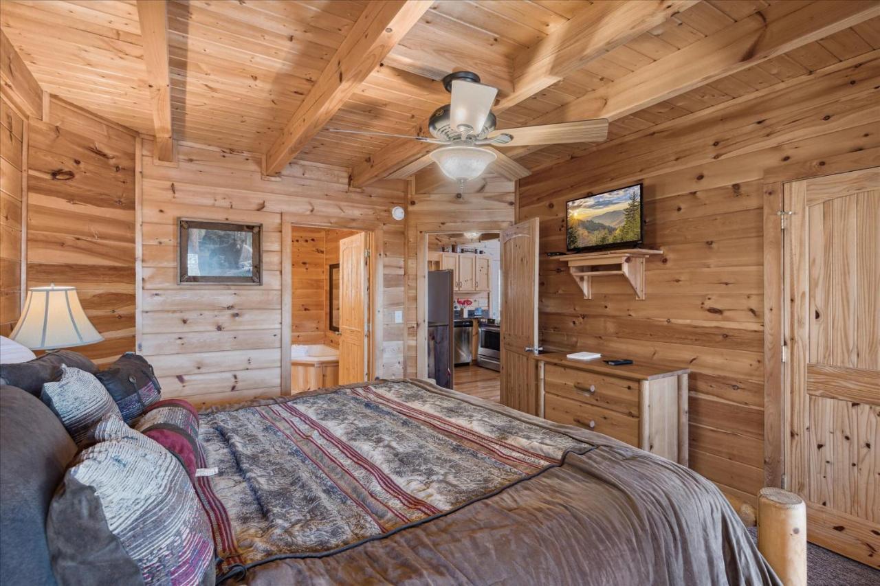 Peace Of Mind Cabin Sevierville Exterior photo
