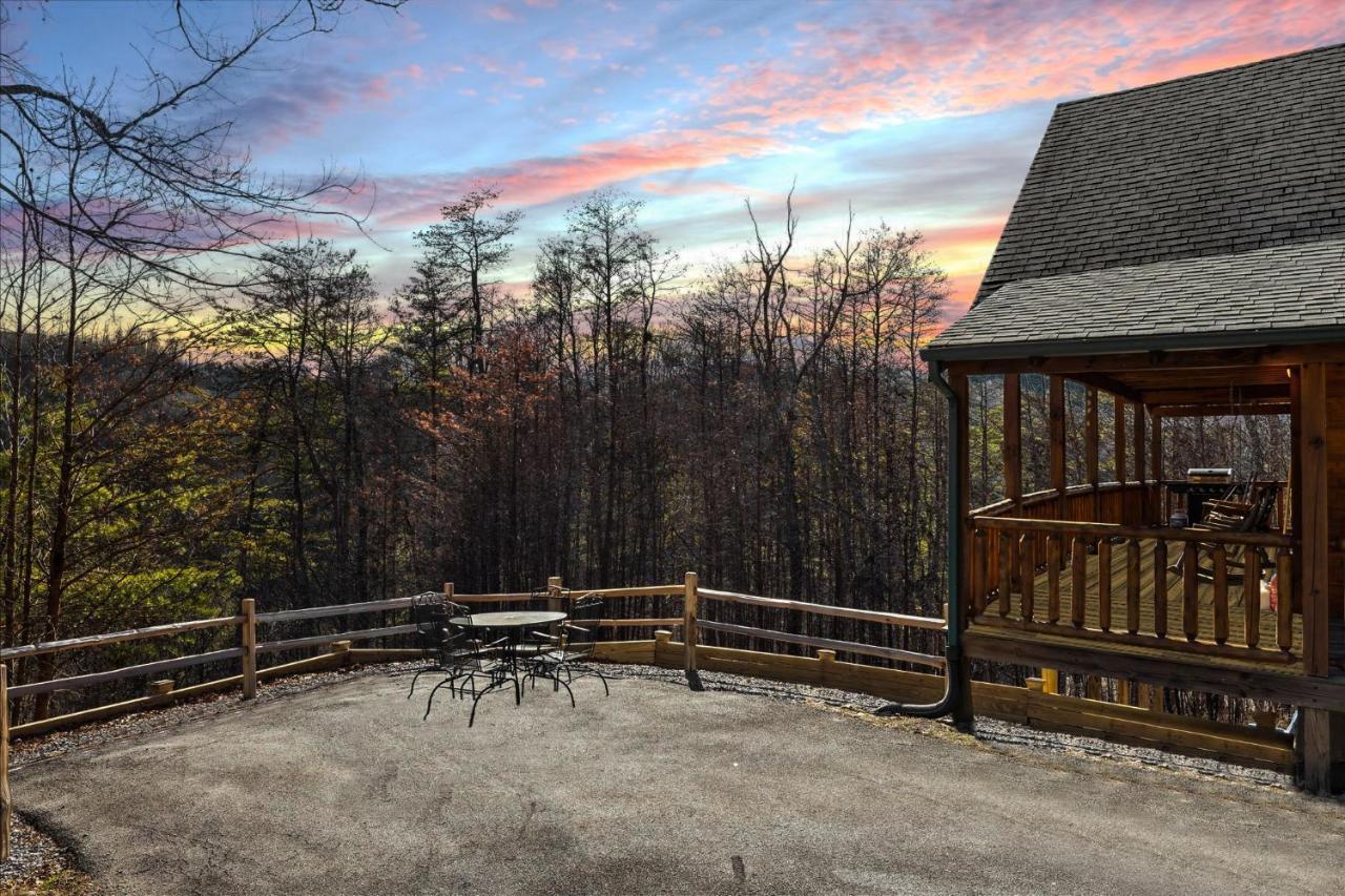 Peace Of Mind Cabin Sevierville Exterior photo